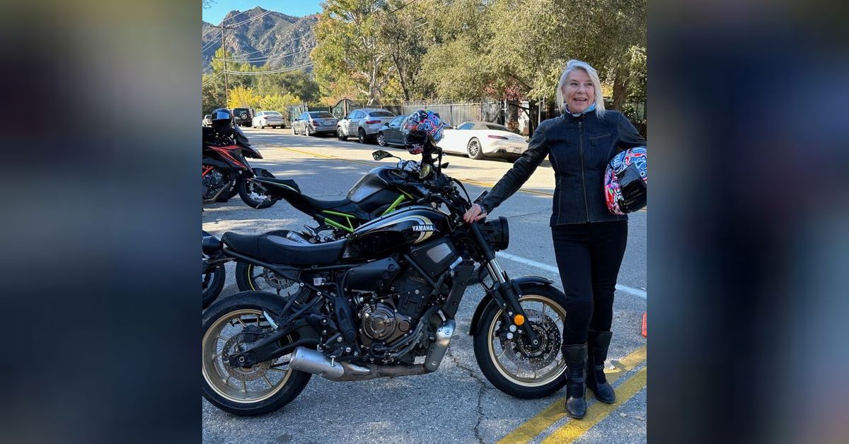 2023 Yamaha XSR700 plus Steve Rapp, Daytona 200 Winner | Motos and ...