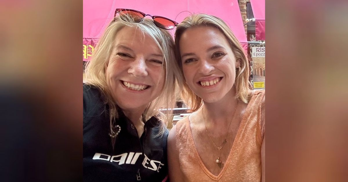 Maddi Mathison Kawasaki KLR650 S + Maddi Patterson @maddi_paddy | Motos and Friends ...