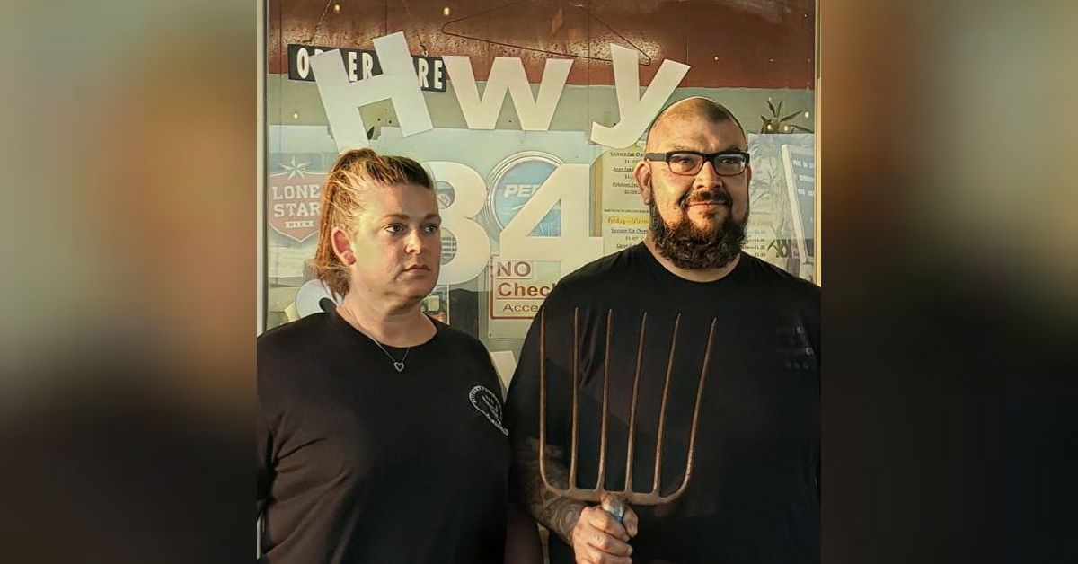 Ep. 158 Pitforks and Smokerings Tales from the pits, a Texas BBQ