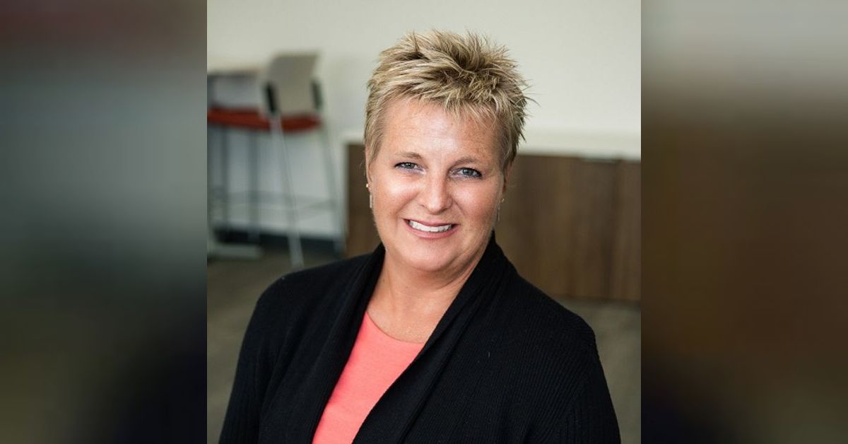 Lori Frank - The Assertive Analyst | Leapodcasts