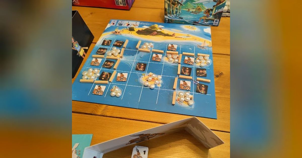 Pearladora Board Game Review La Boite De Jeu Hachette Games